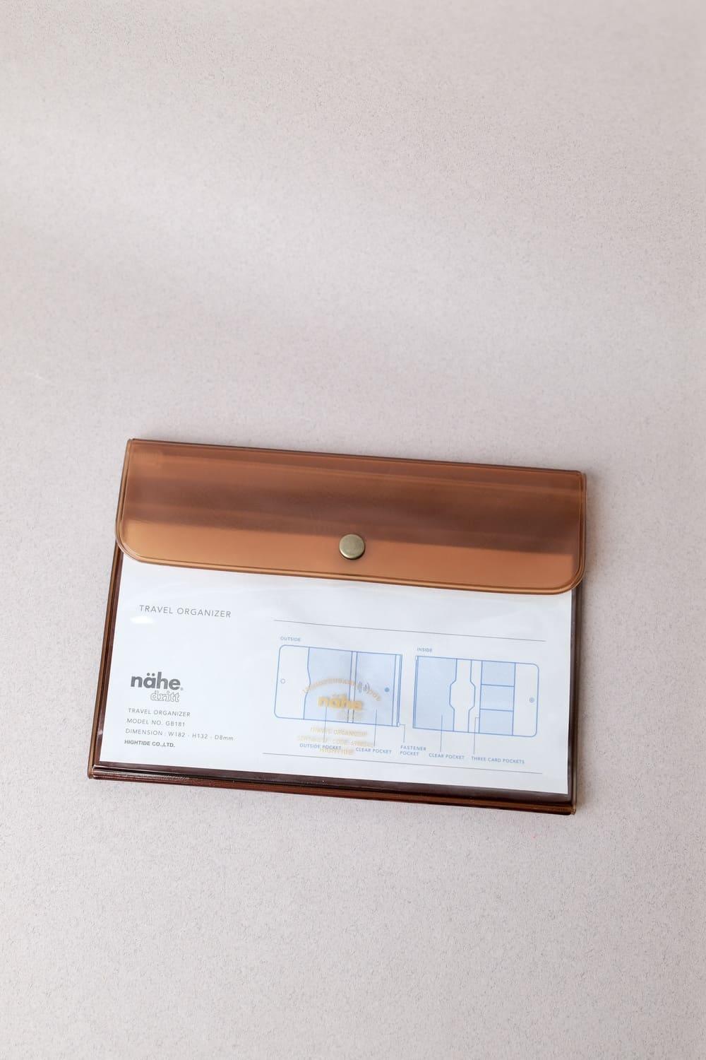Travel Organizer - Clear & Clear Brown - Nähe