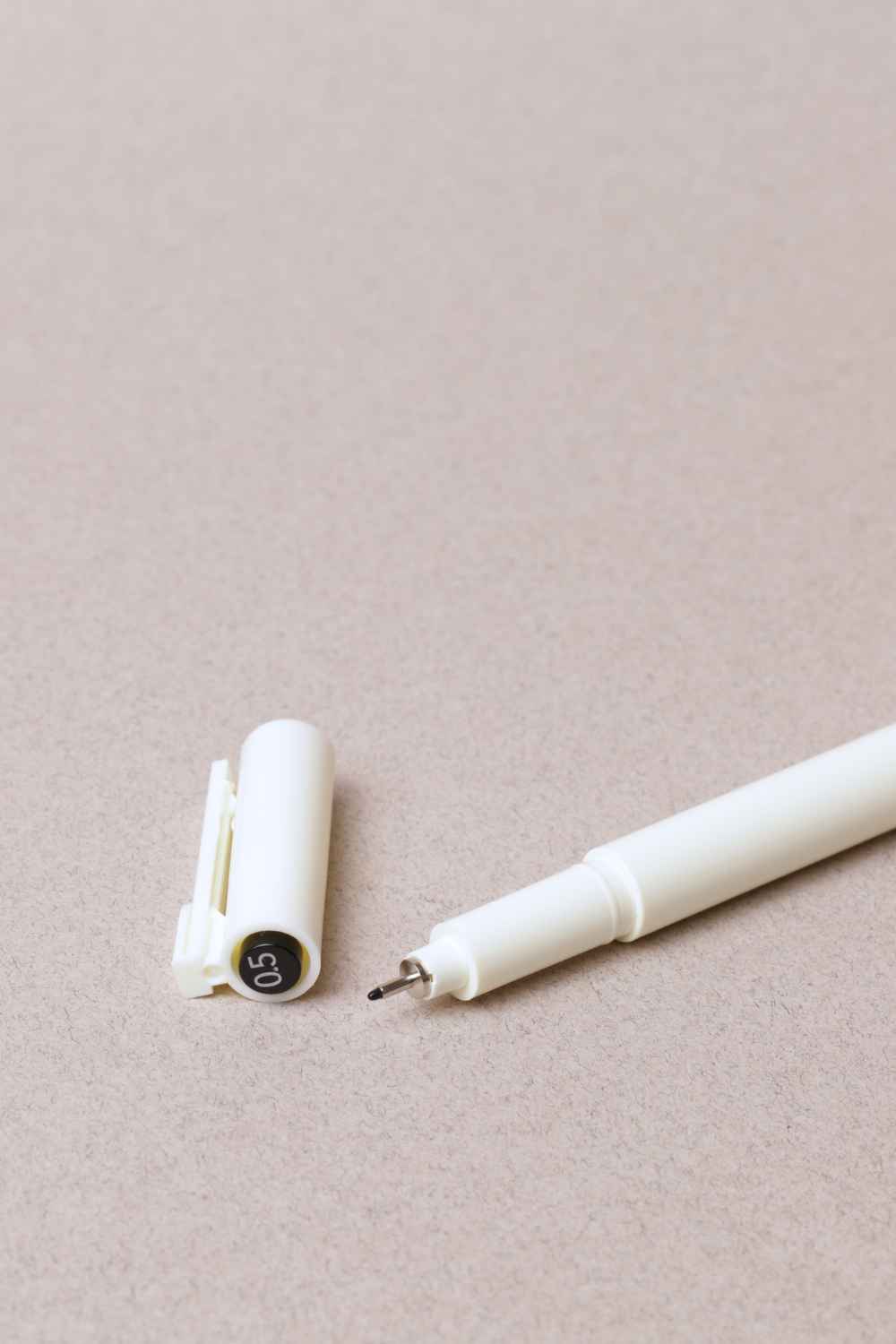 Stylo feutre noir pointe fine - MD PRODUCT