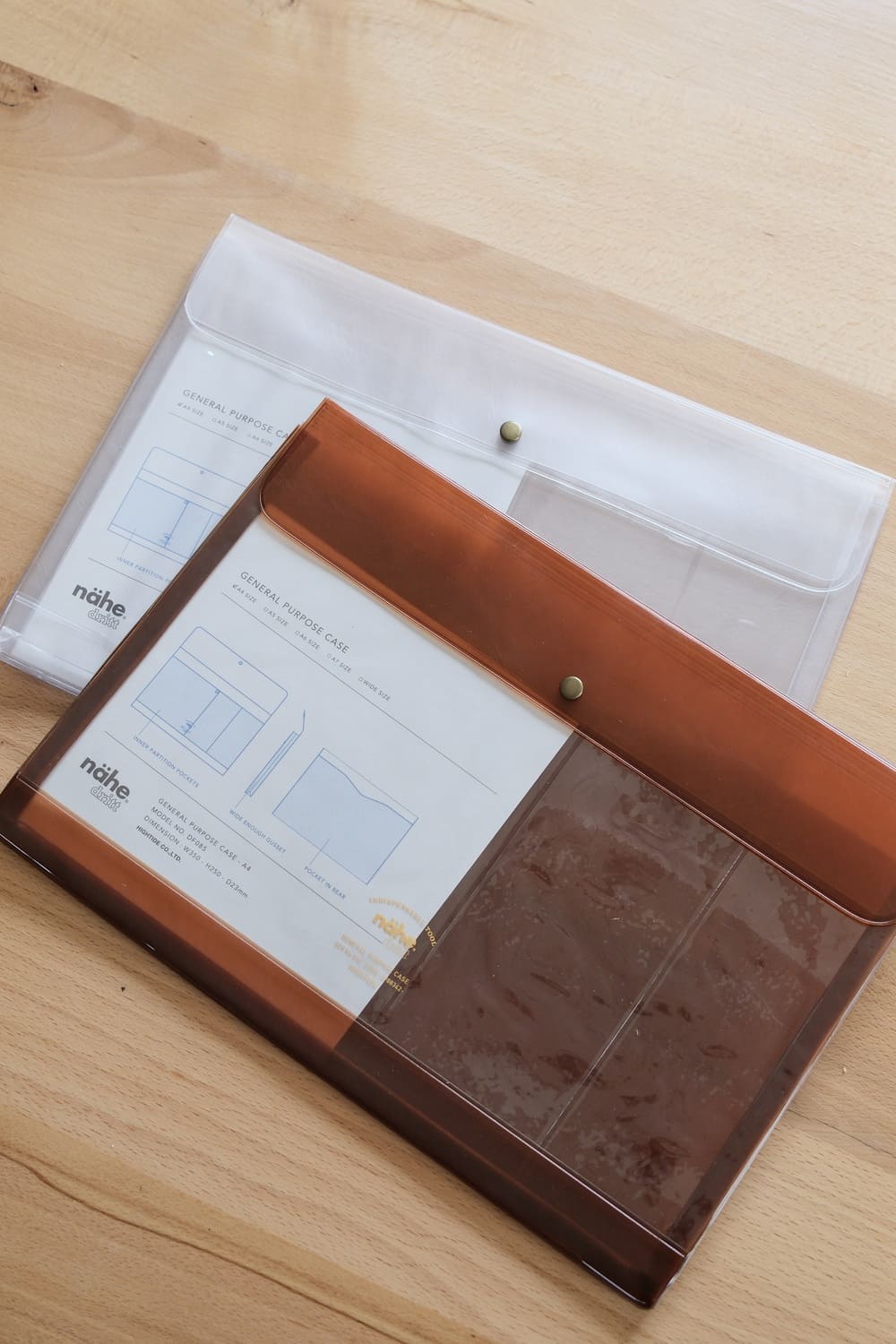 Général Purpose Case A4 - Clear &amp; Clear Brown - Nähe