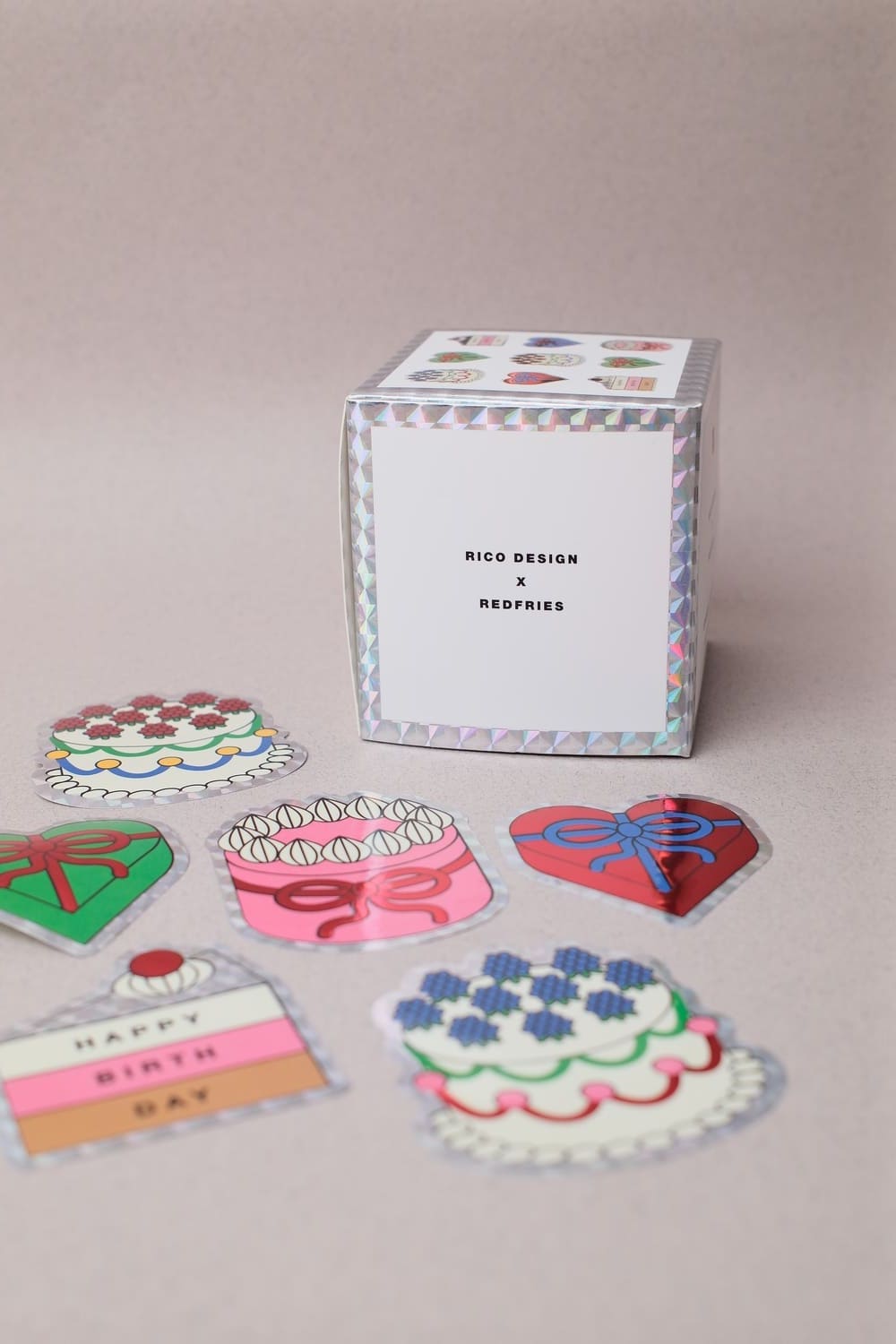 Autocollants Holographique « Happy Birthday » - Rico Design x Redfries