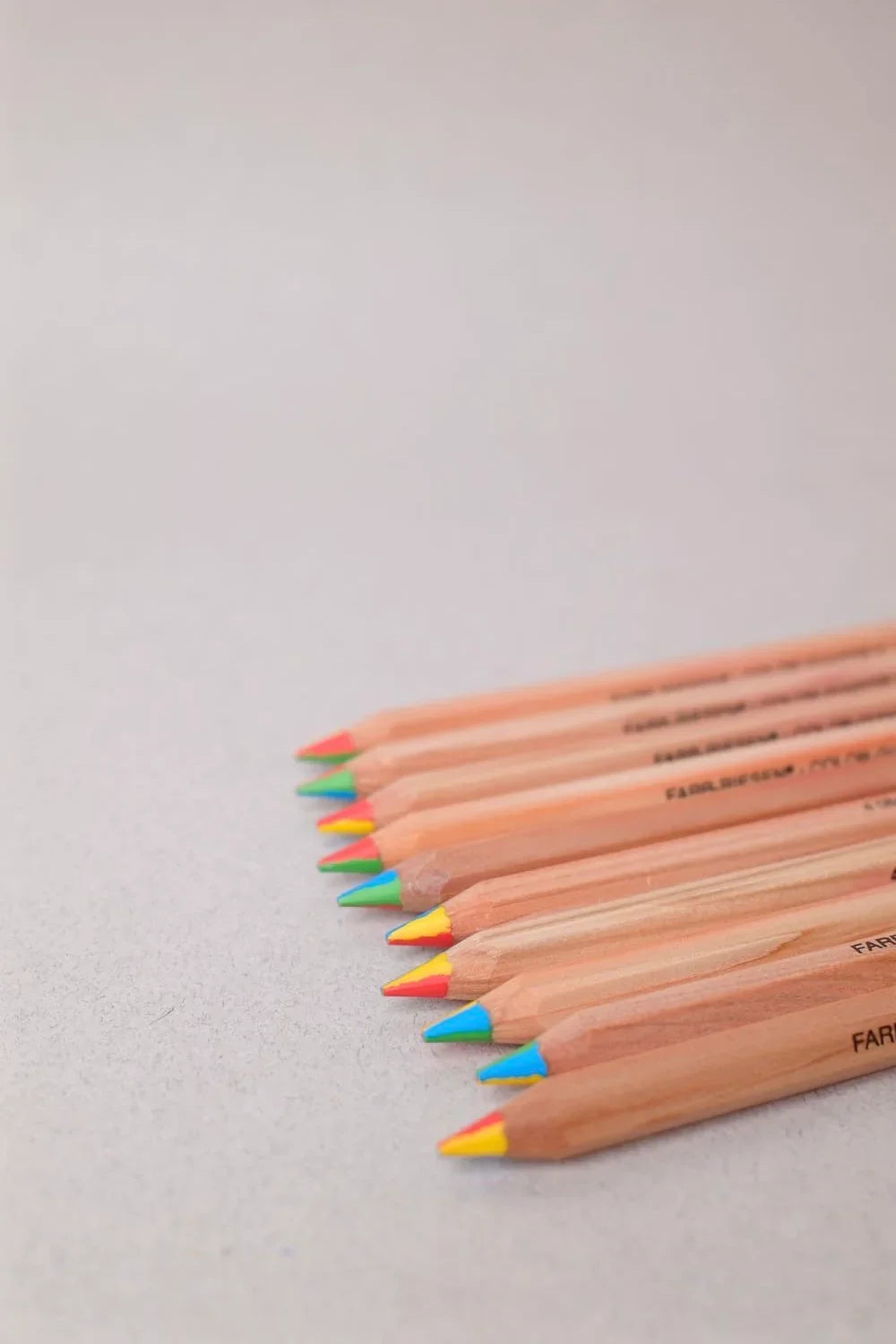 CRAYON COLOR GIANTS 4 COULEURS - LYRA