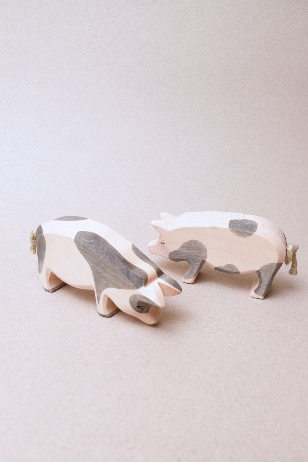 Cochon tacheté tête baissée - Ostheimer